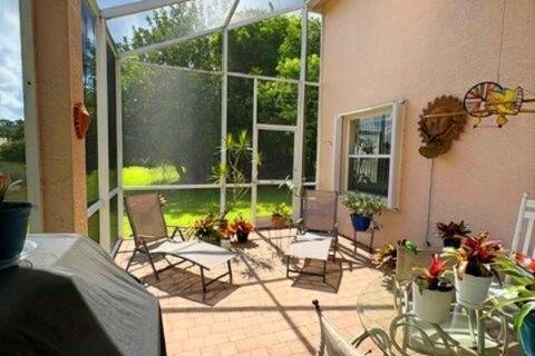 House in Port St. Lucie, Florida 3 bedrooms, 153.29 sq.m. № 2083650 - photo 17