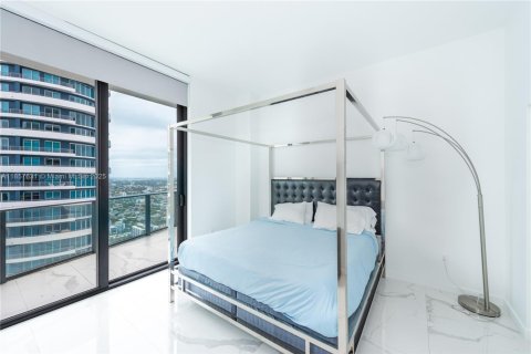 Condo in Miami, Florida, 2 bedrooms  № 1888919 - photo 16