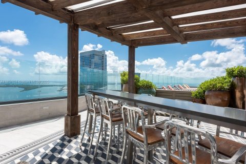 Condo in Miami, Florida, 2 bedrooms  № 1888919 - photo 29