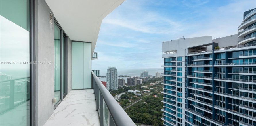 Condo in Miami, Florida, 2 bedrooms № 1888919