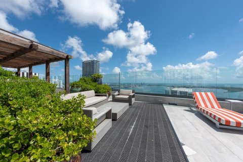 Condo in Miami, Florida, 2 bedrooms  № 1888919 - photo 28