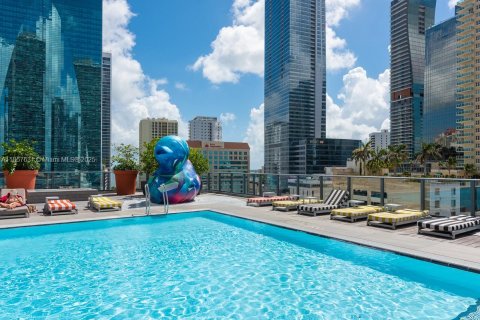 Condo in Miami, Florida, 2 bedrooms  № 1888919 - photo 30