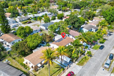 Villa ou maison à vendre à North Miami Beach, Floride: 4 chambres, 125.33 m2 № 2028029 - photo 7