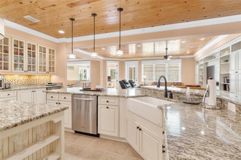 Villa ou maison à vendre à Oxford, Floride: 3 chambres, 326.37 m2 № 1845297 - photo 12