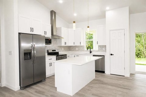 Villa ou maison à louer à Sebring, Floride: 3 chambres, 139.82 m2 № 2388663 - photo 2