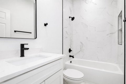 Villa ou maison à louer à Sebring, Floride: 3 chambres, 139.82 m2 № 2388663 - photo 3