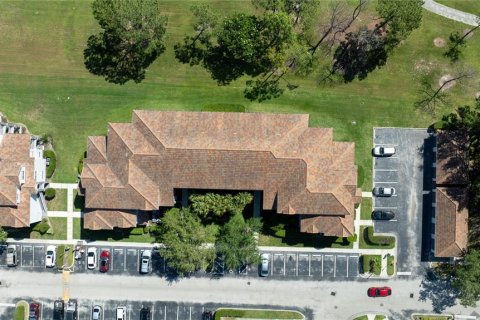 Condominio en venta en Orlando, Florida, 1 dormitorio, 79.99 m2 № 1723963 - foto 4