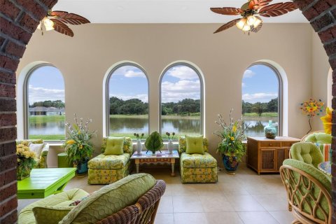 House in Leesburg, Florida 3 bedrooms, 275.08 sq.m. № 1914768 - photo 7