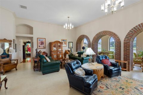 House in Leesburg, Florida 3 bedrooms, 275.08 sq.m. № 1914768 - photo 11