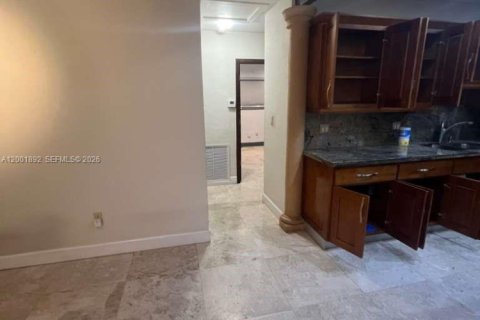 House in Miami, Florida 3 bedrooms, 128.21 sq.m. № 2066204 - photo 28