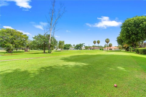 Touwnhouse à vendre à Hialeah, Floride: 4 chambres, 183.95 m2 № 1839492 - photo 19