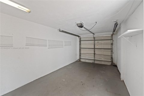 Touwnhouse à vendre à Hialeah, Floride: 4 chambres, 183.95 m2 № 1839492 - photo 12