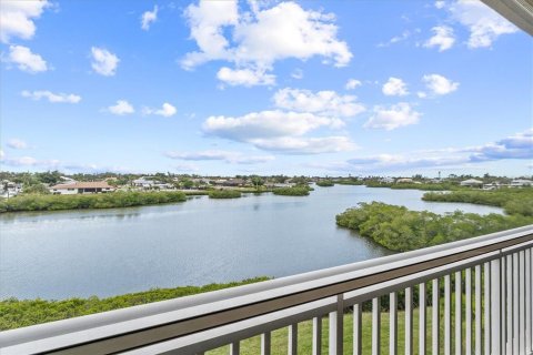 Condo in Osprey, Florida, 2 bedrooms  № 2142445 - photo 26