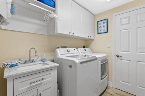 Condo in Osprey, Florida, 2 bedrooms  № 2142445 - photo 28