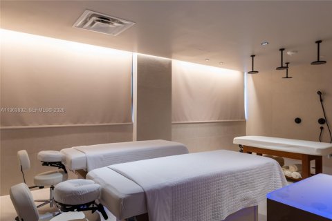 Copropriété à louer à Miami, Floride: 34.1 m2 № 2026825 - photo 16