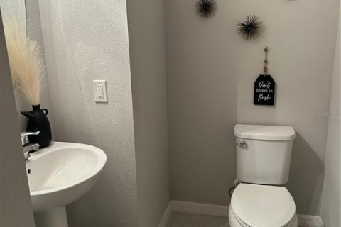 Adosado en venta en Kissimmee, Florida, 3 dormitorios, 187.57 m2 № 2267195 - foto 5