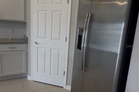 Adosado en venta en Kissimmee, Florida, 3 dormitorios, 187.57 m2 № 2267195 - foto 23