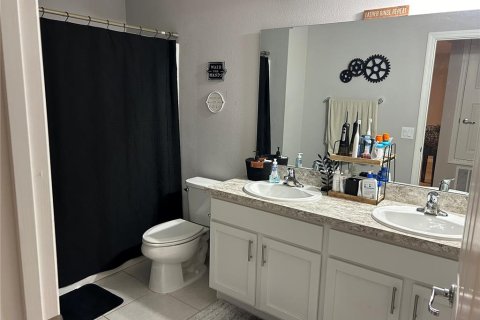 Adosado en venta en Kissimmee, Florida, 3 dormitorios, 187.57 m2 № 2267195 - foto 4