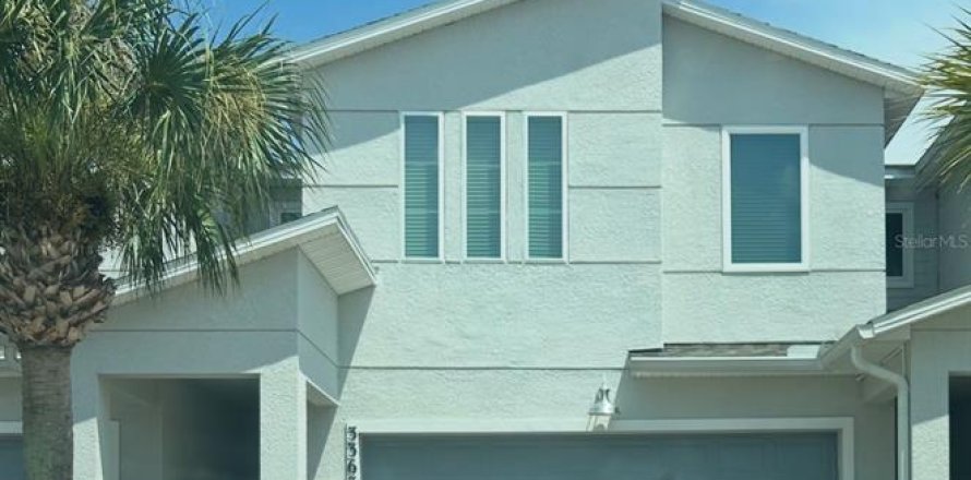 Adosado en Kissimmee, Florida 3 dormitorios, 187.57 m2 № 2267195