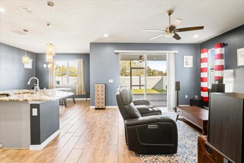 House in Sanford, Florida 5 bedrooms, 252.51 sq.m. № 2231260 - photo 6