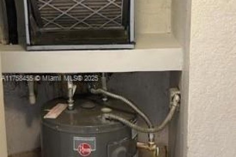 Copropriété à vendre à Sunrise, Floride: 1 chambre, 69.03 m2 № 1504451 - photo 13