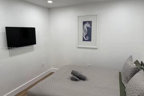 Casa en alquiler en Miami, Florida, 4 dormitorios, 185.9 m2 № 1697006 - foto 5