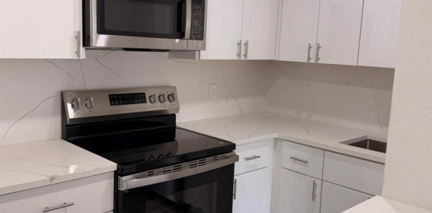 Condo in Miami, Florida, 1 bedroom  № 2178284