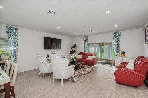 House in LIBERTY VILLAGE in Ocala, Florida 4 bedrooms, 189.43 sq.m. № 2345177 - photo 4
