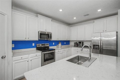 House in LIBERTY VILLAGE in Ocala, Florida 4 bedrooms, 189.43 sq.m. № 2345177 - photo 5