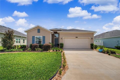 House in LIBERTY VILLAGE in Ocala, Florida 4 bedrooms, 189.43 sq.m. № 2345177