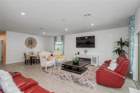 House in LIBERTY VILLAGE in Ocala, Florida 4 bedrooms, 189.43 sq.m. № 2345177 - photo 11
