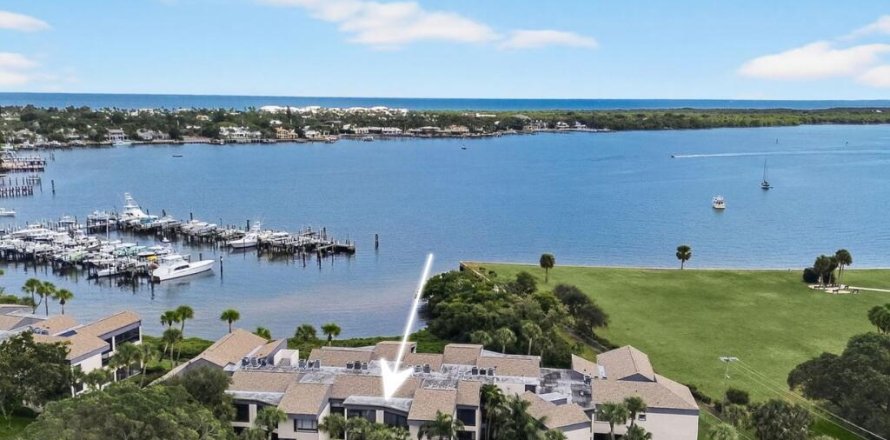 Condominio en North Palm Beach, Florida, 2 dormitorios № 2184449