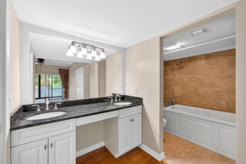 Condominio en venta en North Palm Beach, Florida, 2 dormitorios, 165.46 m2 № 2184449 - foto 6