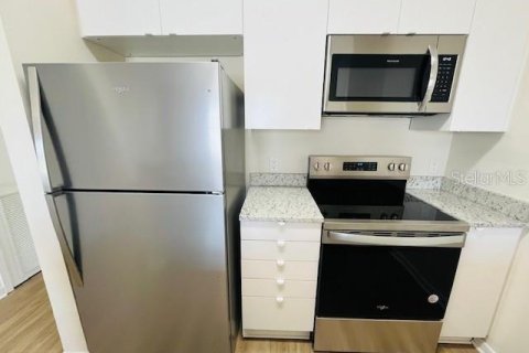Condo in Celebration, Florida, 1 bedroom  № 2235531 - photo 6