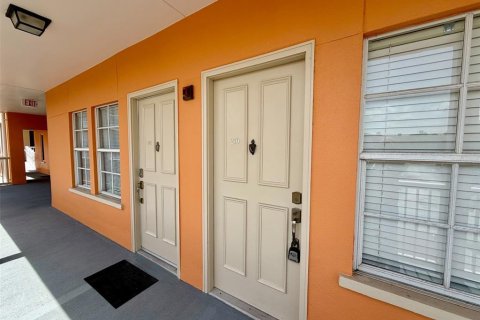 Condo in Celebration, Florida, 1 bedroom  № 2235531 - photo 2
