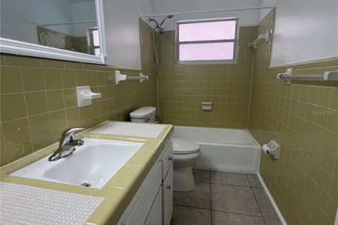 Снять в аренду квартиру в Орландо, Флорида 5 комнат, 85.93м2, № 2114918 - фото 6