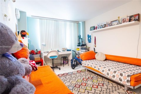 Condominio en venta en Sunny Isles Beach, Florida, 2 dormitorios, 118.45 m2 № 2413064 - foto 12