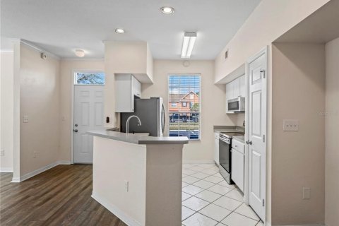 Condo in Tampa, Florida, 1 bedroom  № 1757067 - photo 9
