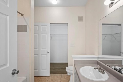 Condo in Tampa, Florida, 1 bedroom  № 1757067 - photo 21