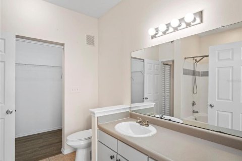 Condo in Tampa, Florida, 1 bedroom  № 1757067 - photo 20
