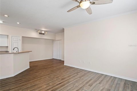 Condo in Tampa, Florida, 1 bedroom  № 1757067 - photo 7