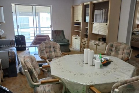 Condominio en venta en Miami, Florida, 2 dormitorios, 82.03 m2 № 2077313 - foto 14