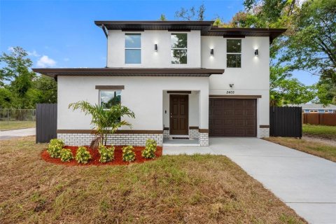 House in Tampa, Florida 3 bedrooms, 139.35 sq.m. № 2225357 - photo 6