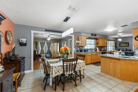 House in Beverly Hills, Florida 3 bedrooms, 183.76 sq.m. № 2394061 - photo 24