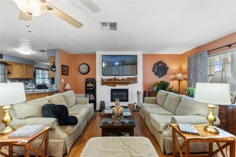 House in Beverly Hills, Florida 3 bedrooms, 183.76 sq.m. № 2394061 - photo 6