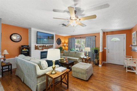 House in Beverly Hills, Florida 3 bedrooms, 183.76 sq.m. № 2394061 - photo 4