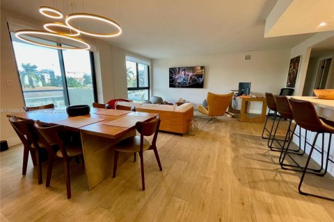 Купить кондоминиум в Бей-Харбор-Айлендс, Флорида 2 спальни, 97.55м2, № 2005033 - фото 5