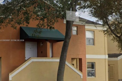 Condo in Lauderhill, Florida, 2 bedrooms  № 2278398