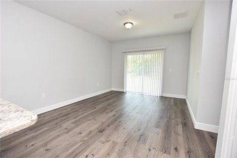 Villa ou maison à louer à Poinciana, Floride: 3 chambres, 115.2 m2 № 1778461 - photo 6