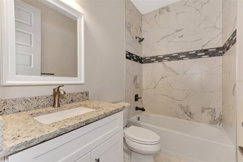 Villa ou maison à vendre à North Port, Floride: 3 chambres, 156.08 m2 № 1555368 - photo 29